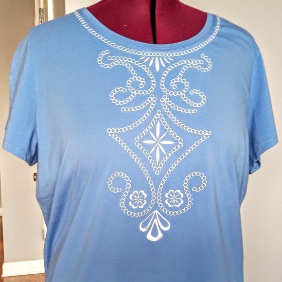 Style & Co. Blue & White Embroidered SS Tee - Picture 1 of 5
